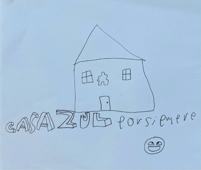 Dibujo infantil de una casa con la palabra CASAZUL por siempre